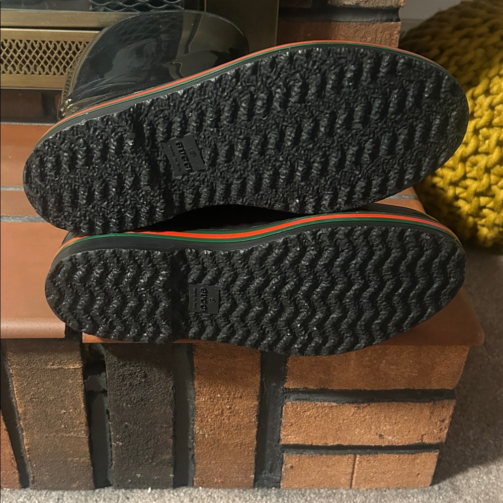 Gucci Black Rubber Boots with Red and Green Stripes - Picture 6 of 6